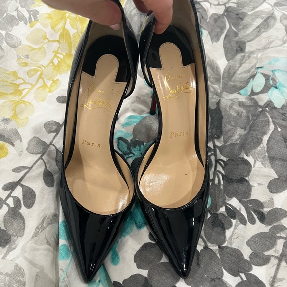 Christian Louboutin Heels size 36 for sale
Fits size 6 /6.5 - Picture 5 of 6